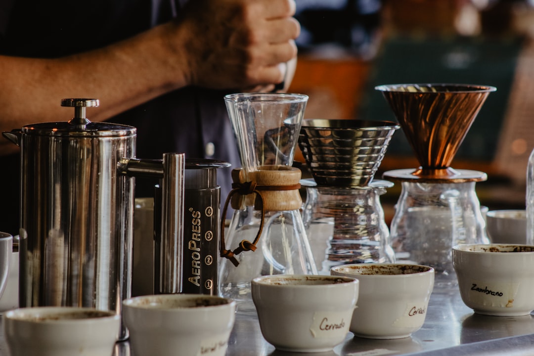 Hario V60 or Chemex: Which One Should You Choose?