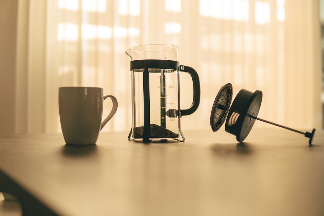 Brew the Perfect Cup of French Press Coffee with These Low-Cost Coffee Grinders