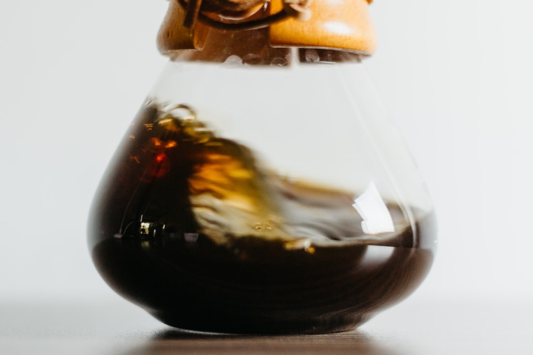 The Art of Pouring: Mastering Chemex Coffee Brewing Technique